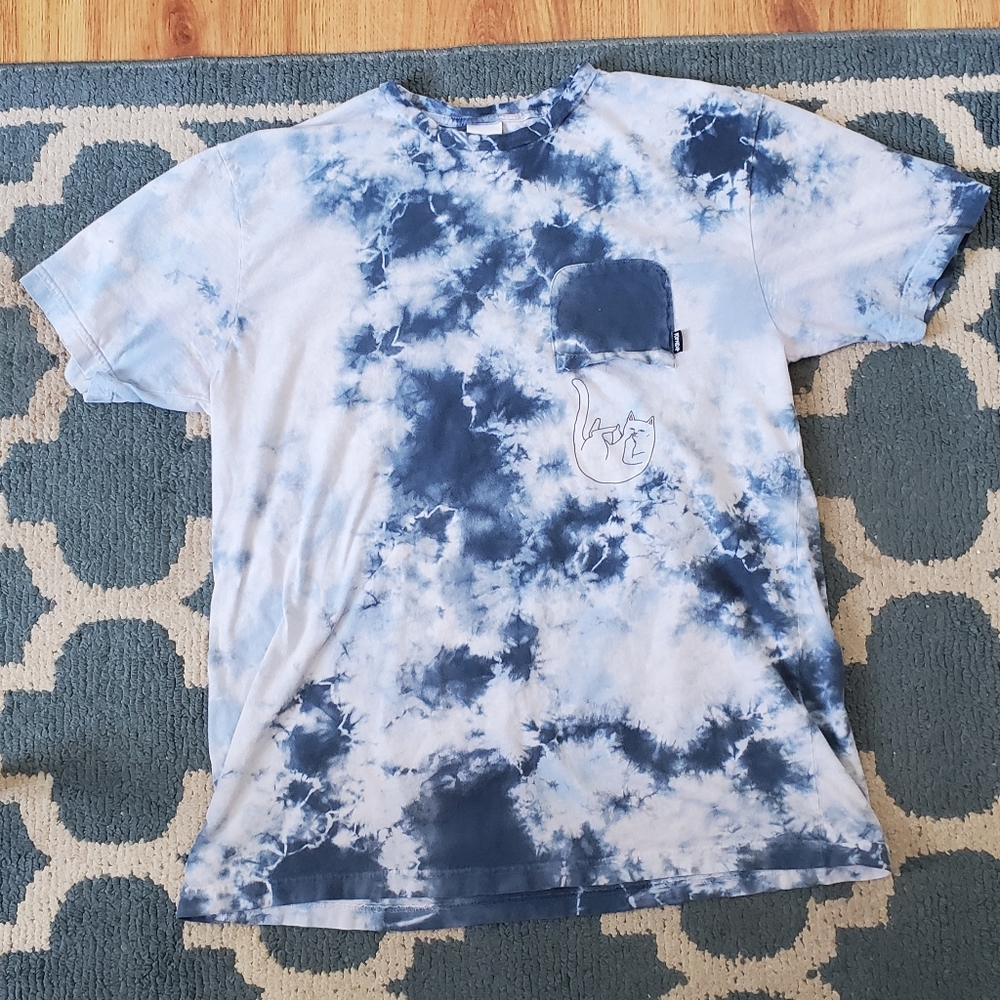 RIPNDIP falling for nermal pocket tee. Baby blue tie dye. Preloved <3.